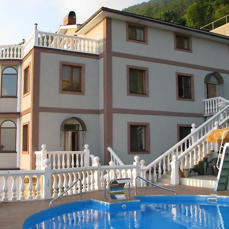 Mamzyshkha Guest House Gagra Extérieur photo
