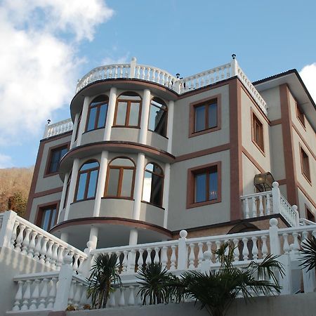 Mamzyshkha Guest House Gagra Extérieur photo