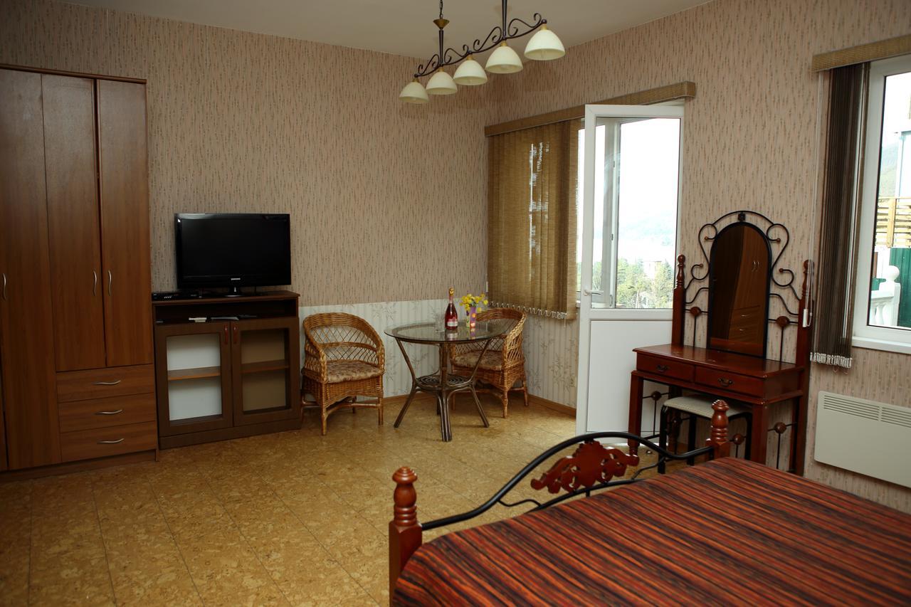 Mamzyshkha Guest House Gagra Extérieur photo